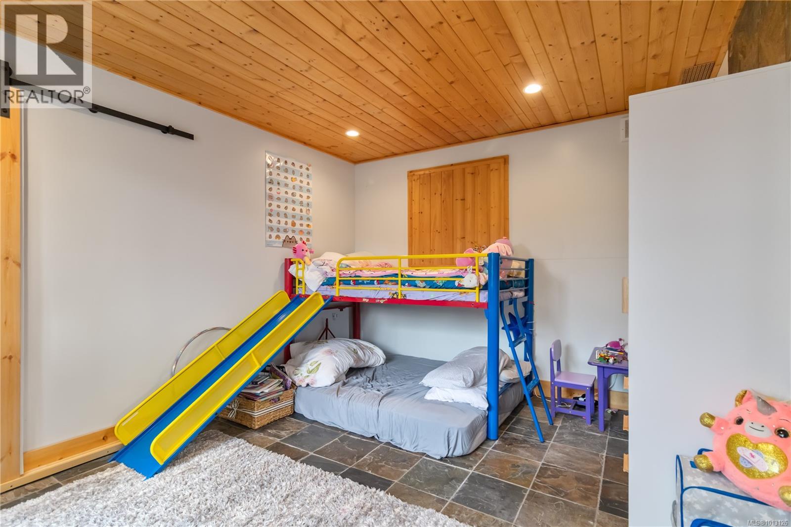  6878 Mark Lane, Central Saanich