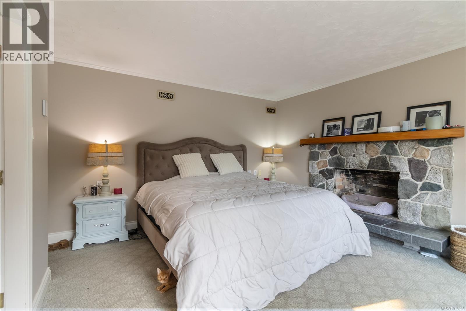  6878 Mark Lane, Central Saanich