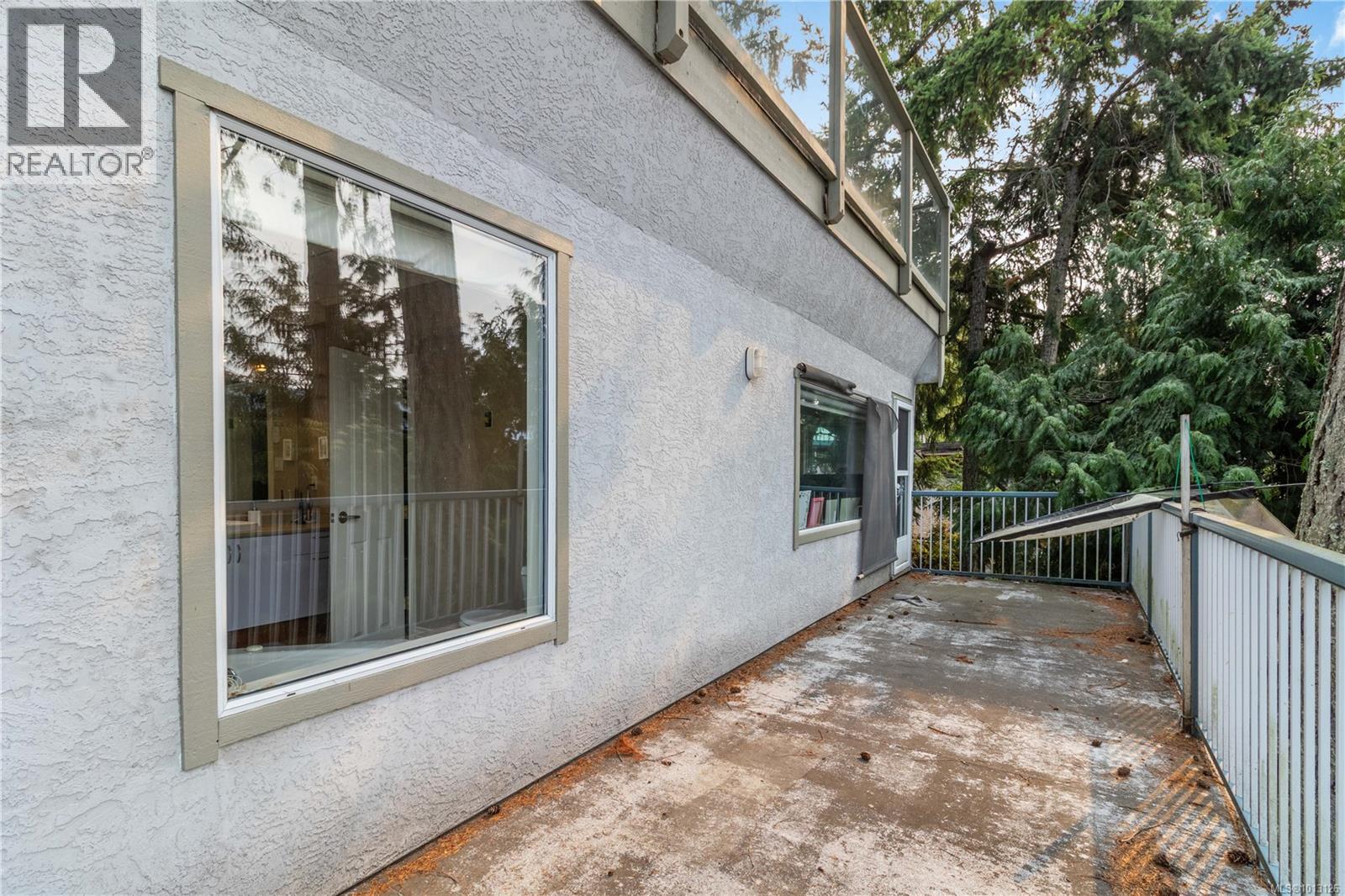  6878 Mark Lane, Central Saanich
