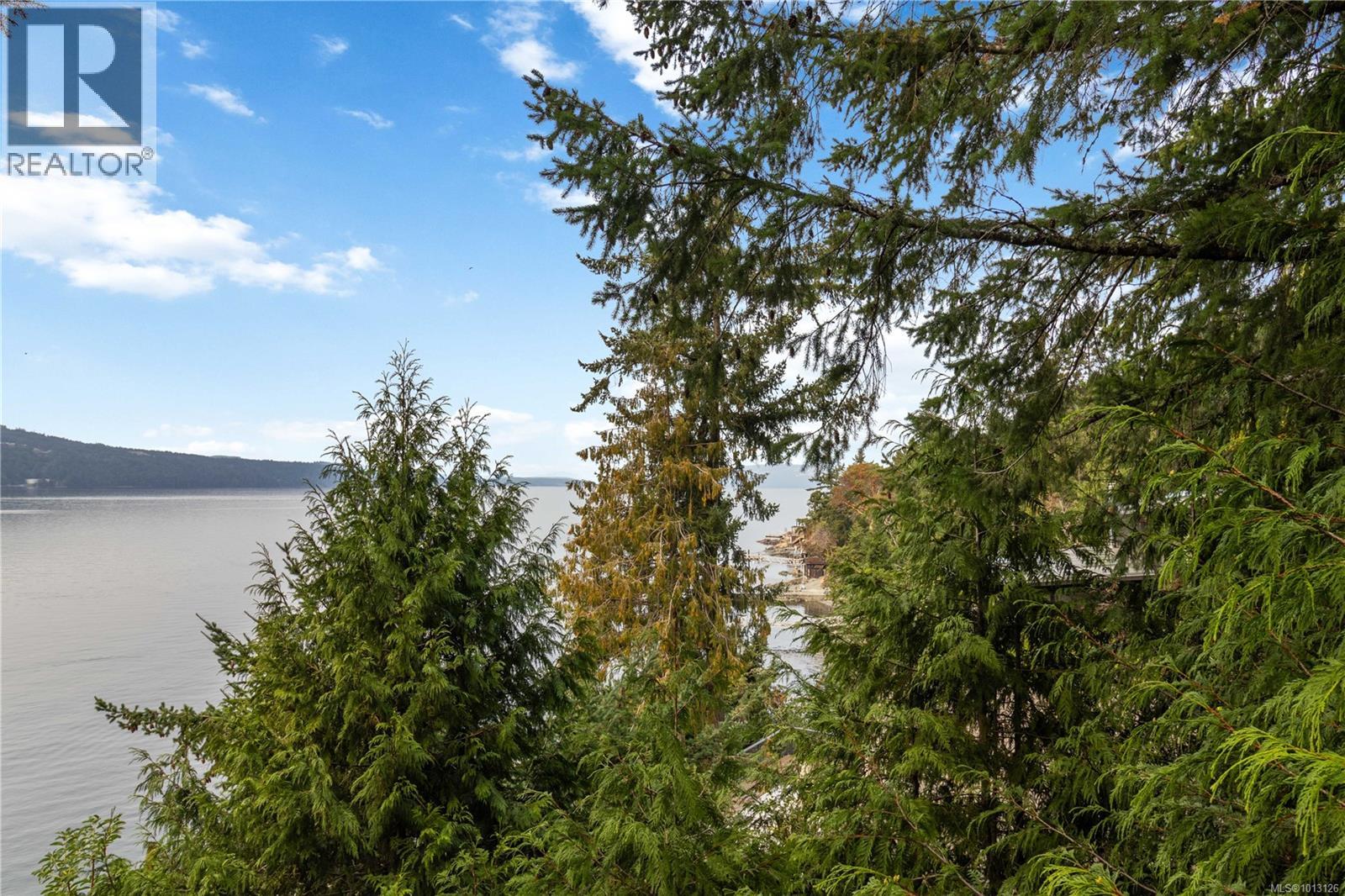  6878 Mark Lane, Central Saanich