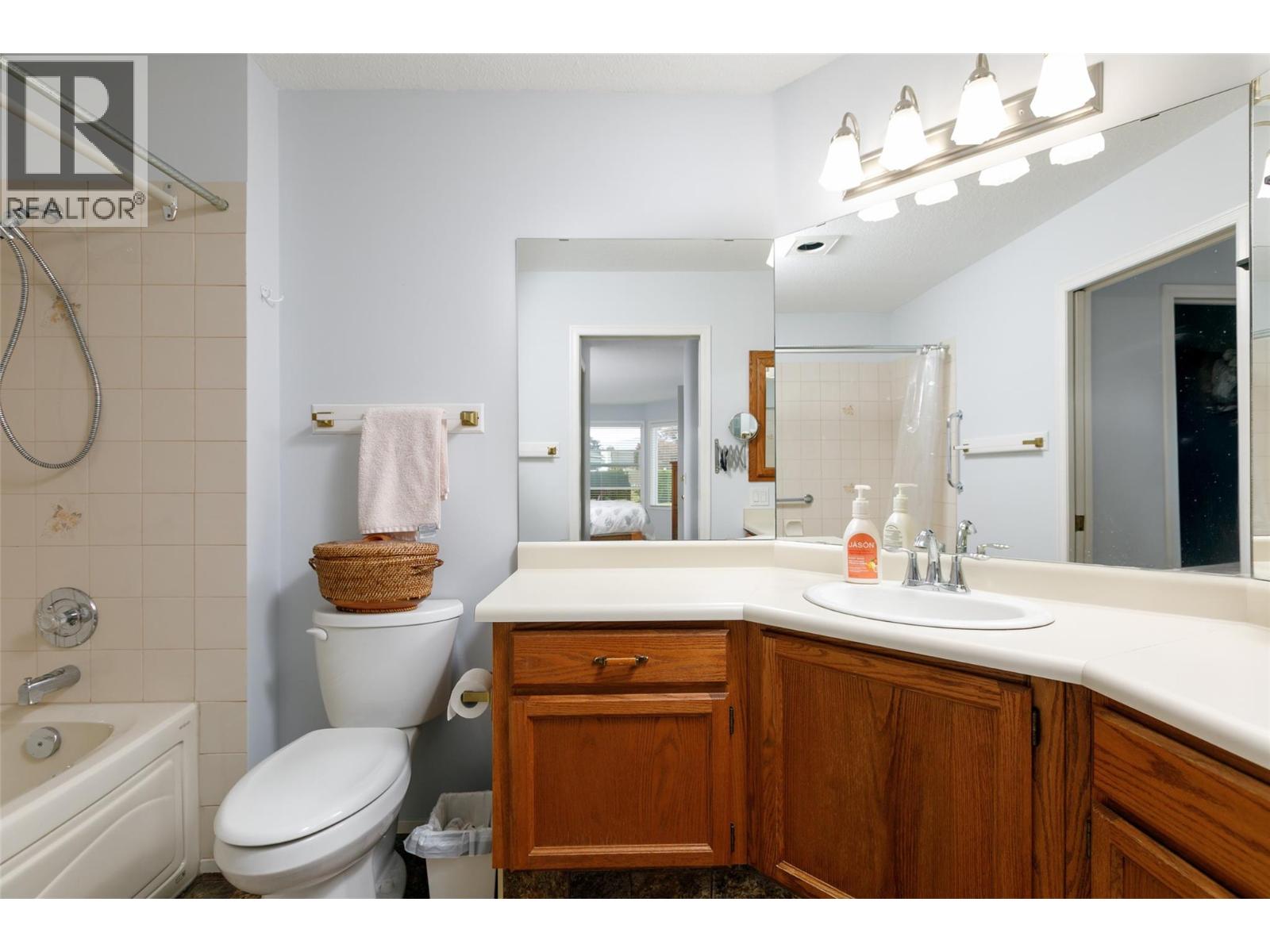 60 1101 Cameron Avenue, Kelowna