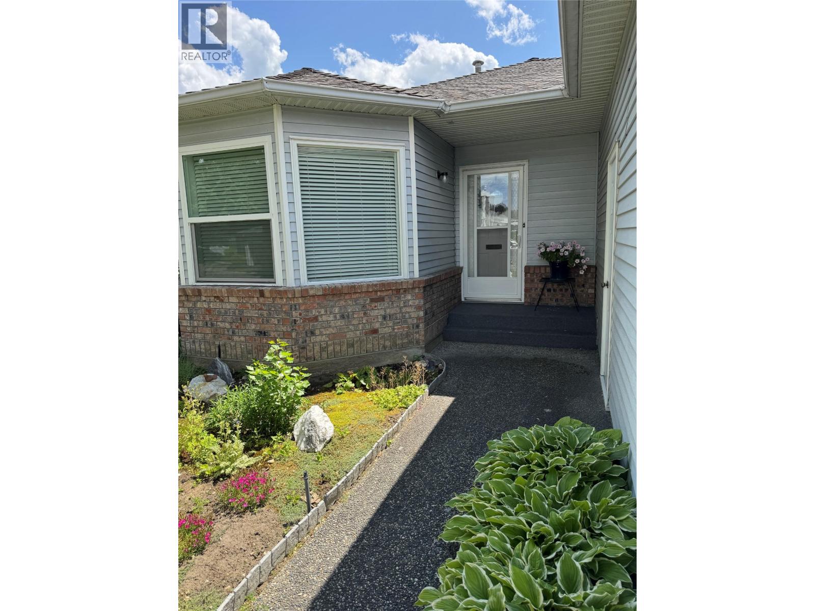 60 1101 Cameron Avenue, Kelowna