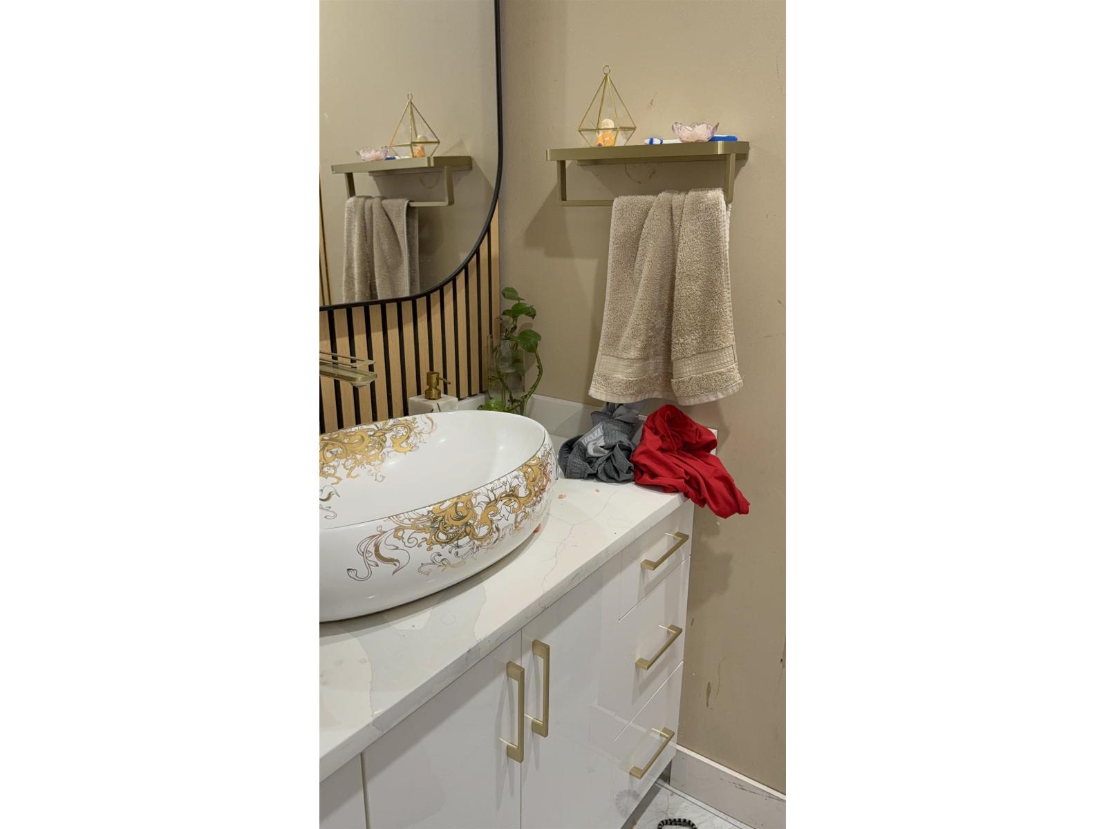 15847 RUSSELL AVENUE, White Rock