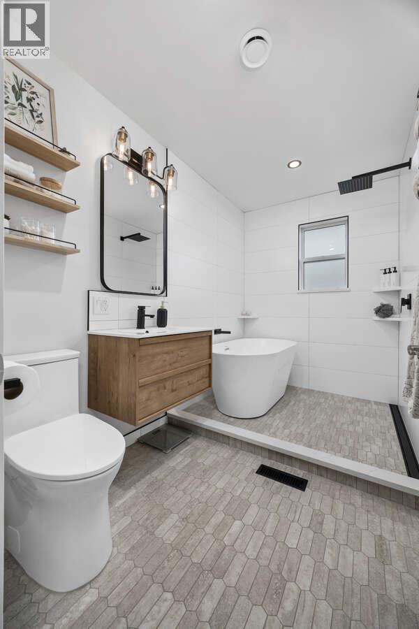  3409 Okanagan Avenue, Vernon