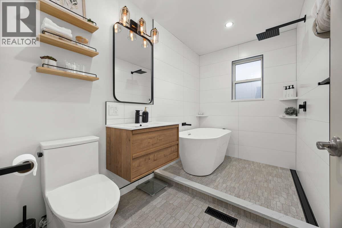  3409 Okanagan Avenue, Vernon