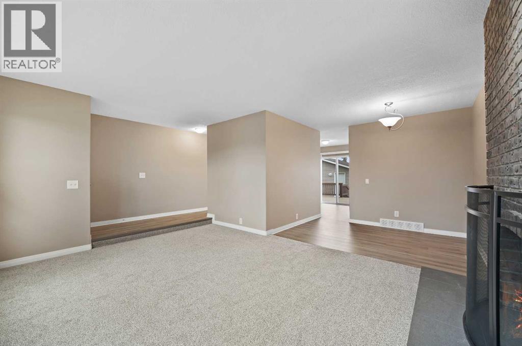 Single Family House Bungalow for Sale in   Avenue NE Pineridge Calgary 