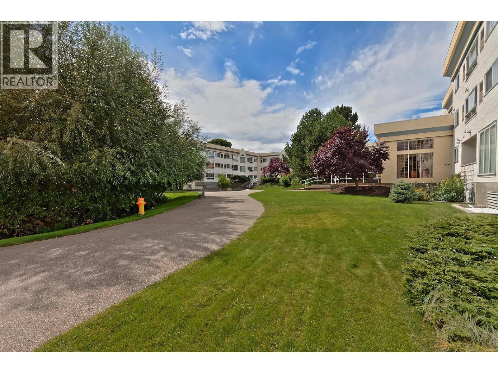 152 1045 Sutherland Avenue, Kelowna
