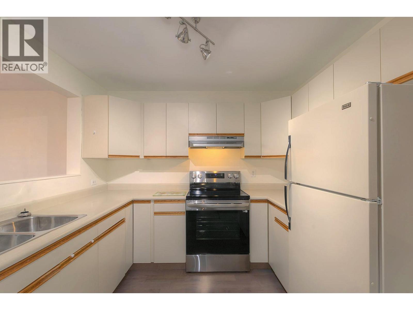 152 1045 Sutherland Avenue, Kelowna