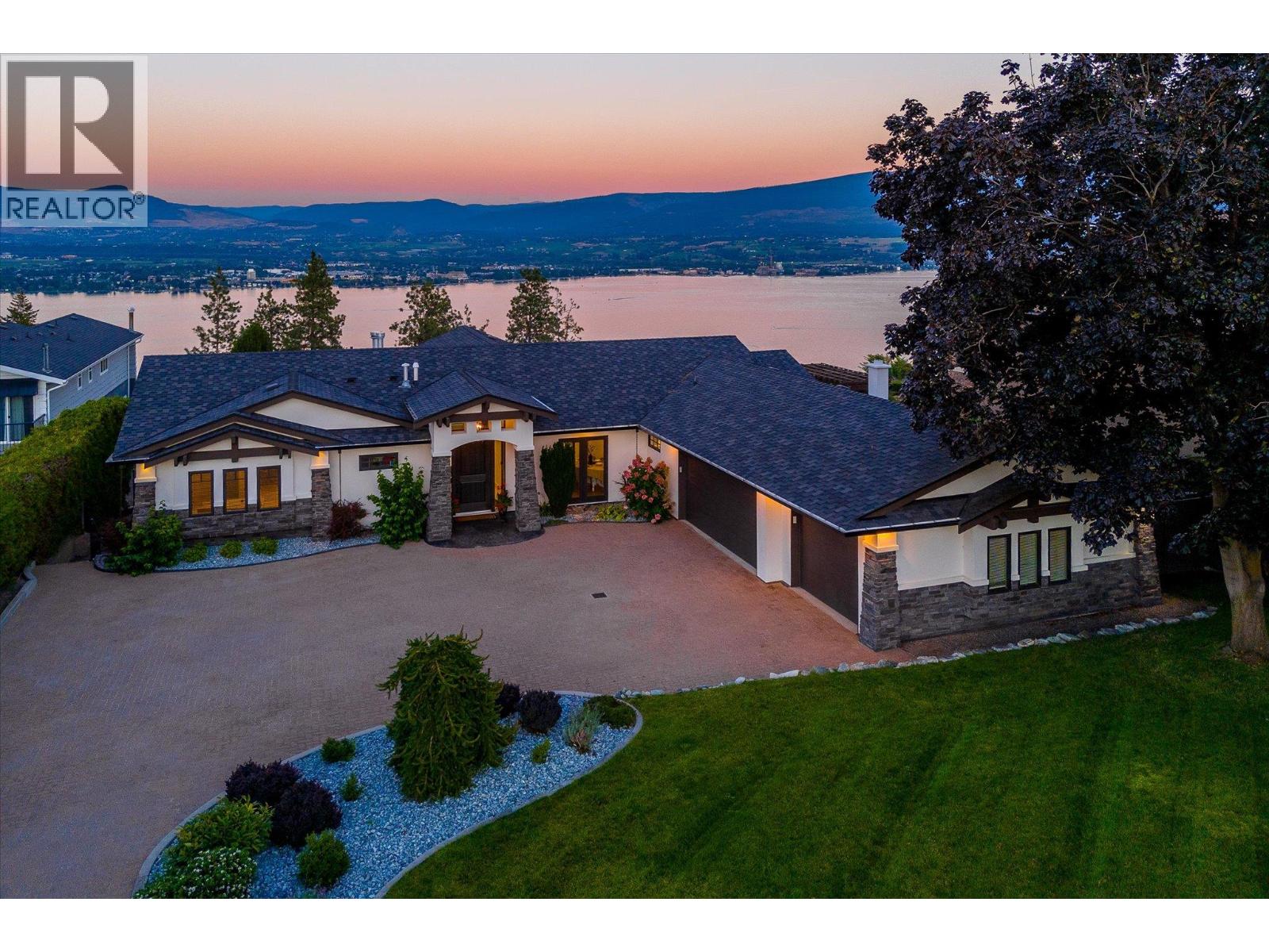  2523 Hillsborough Road, West Kelowna