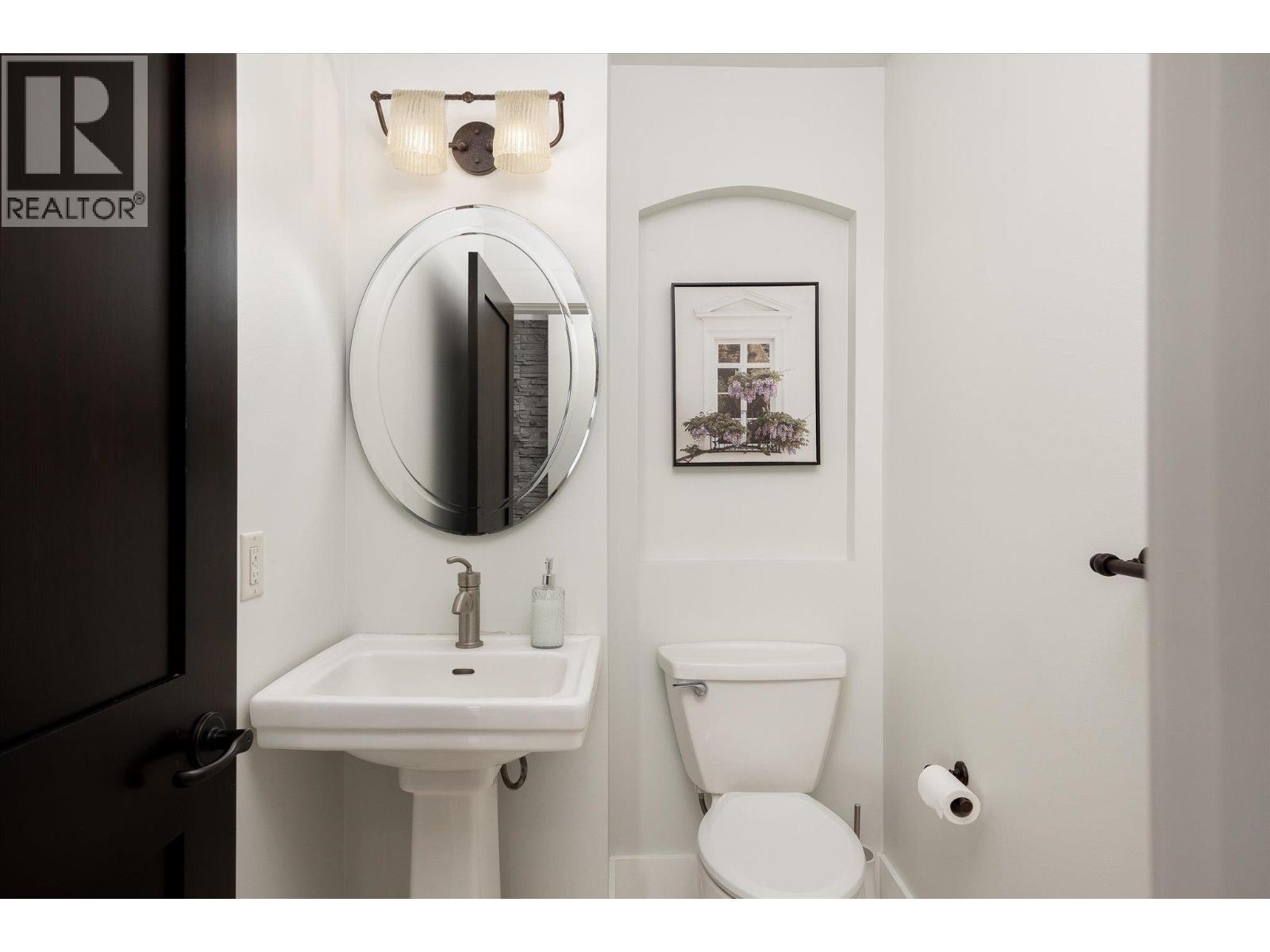  2523 Hillsborough Road, West Kelowna