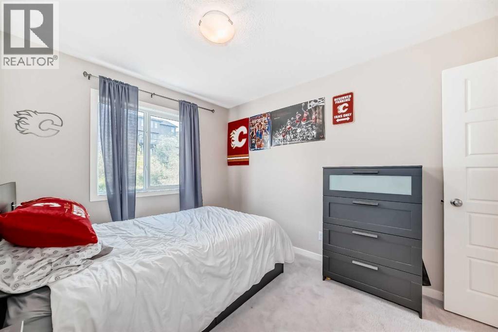 219 SUNSET POINT - 23