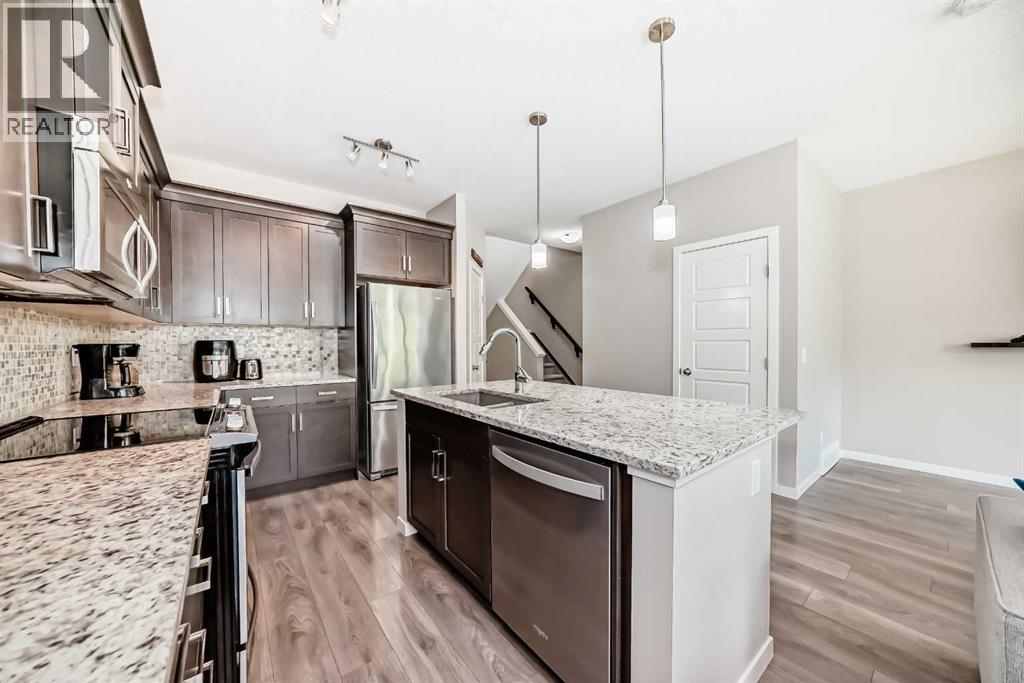 219 SUNSET POINT - 4