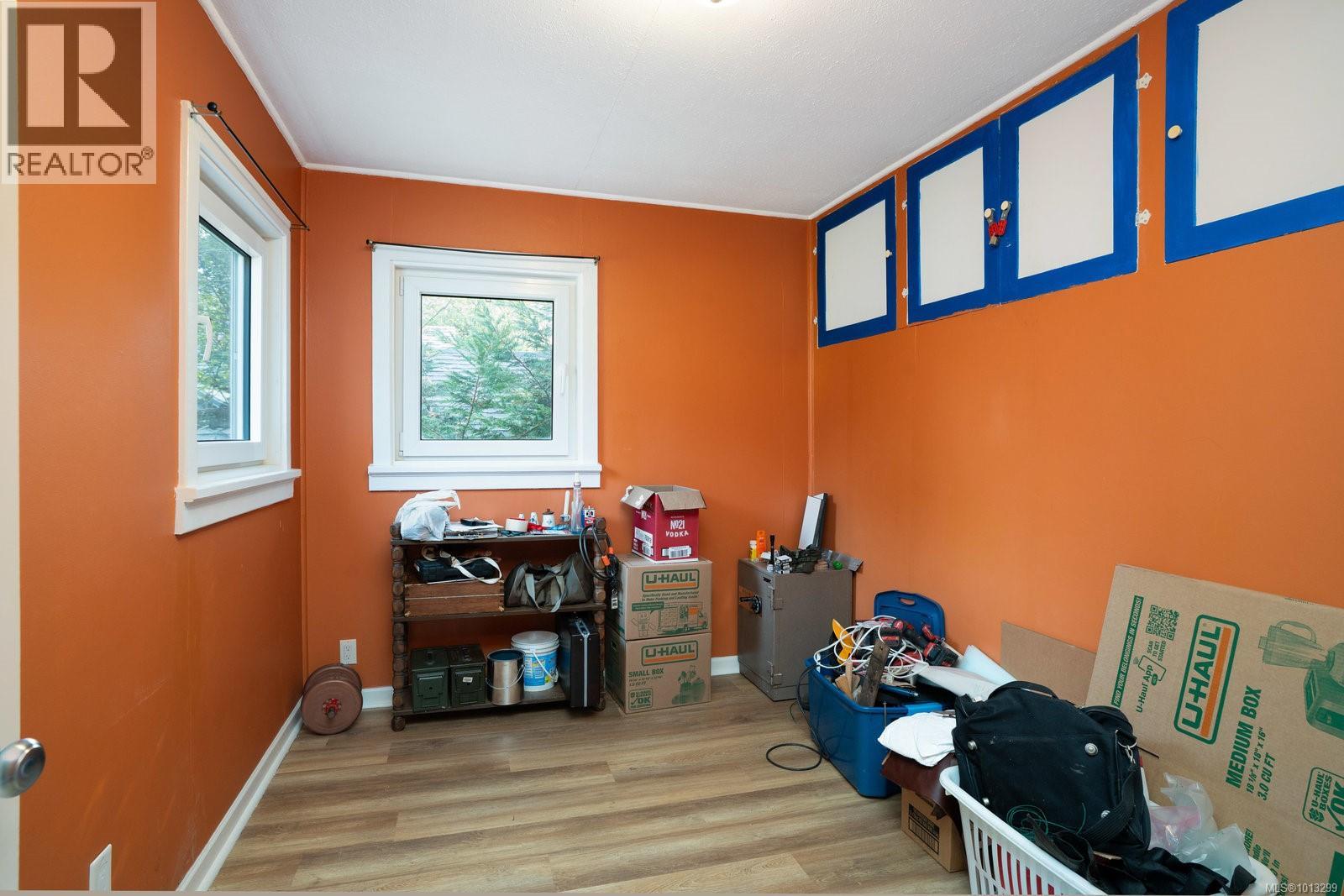  1256 Walnut Street, Victoria