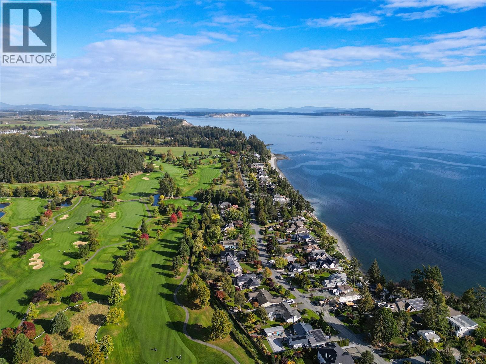 502 748 Sayward Hill Terr, Saanich