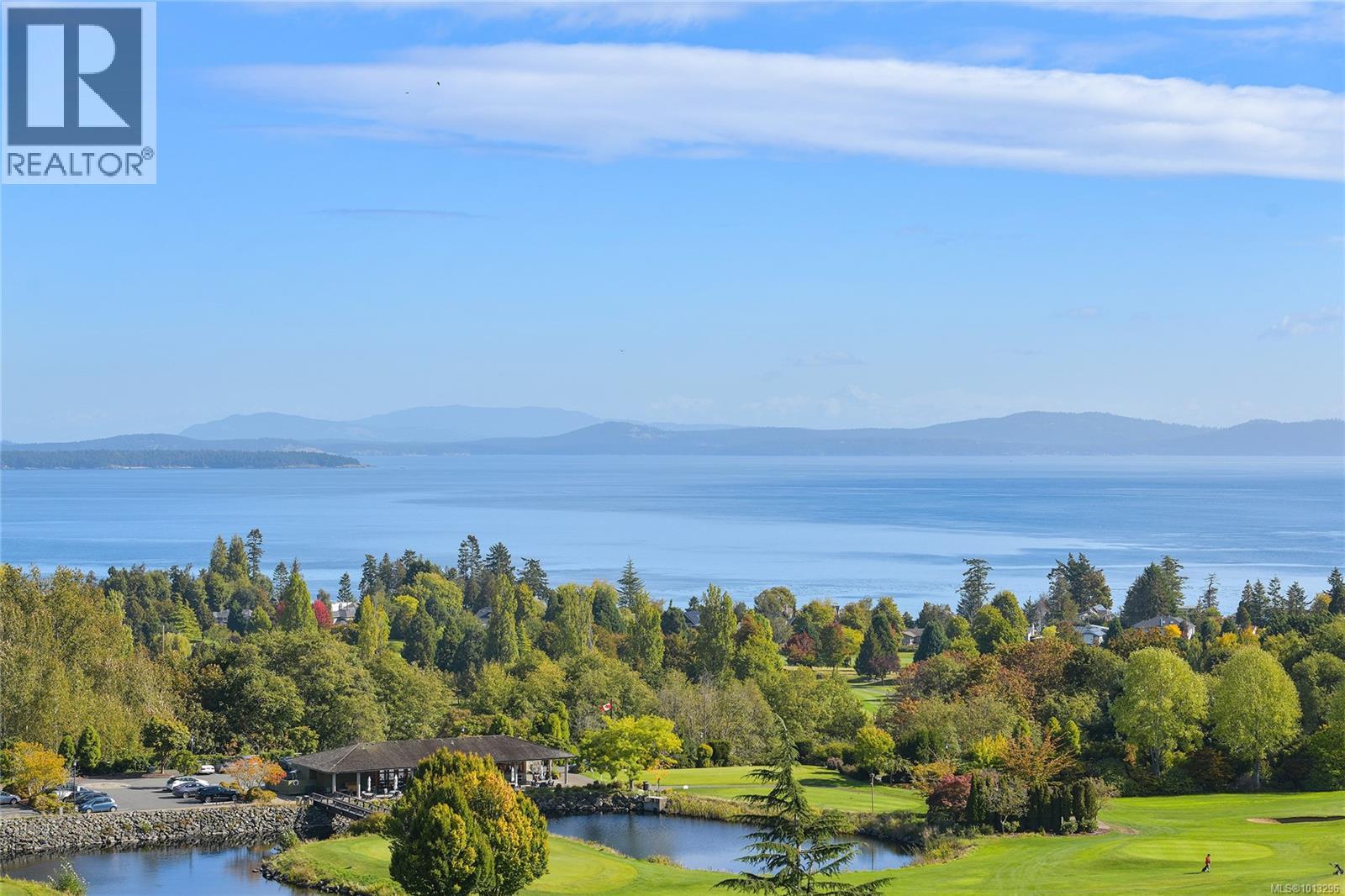 502 748 Sayward Hill Terr, Saanich