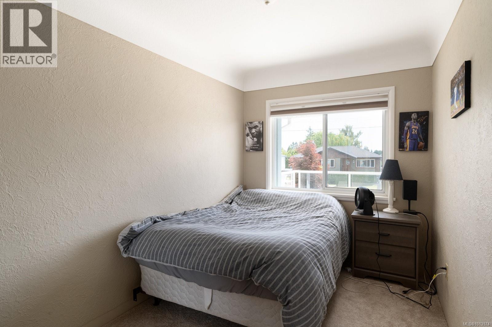  582 Baxter Avenue, Saanich