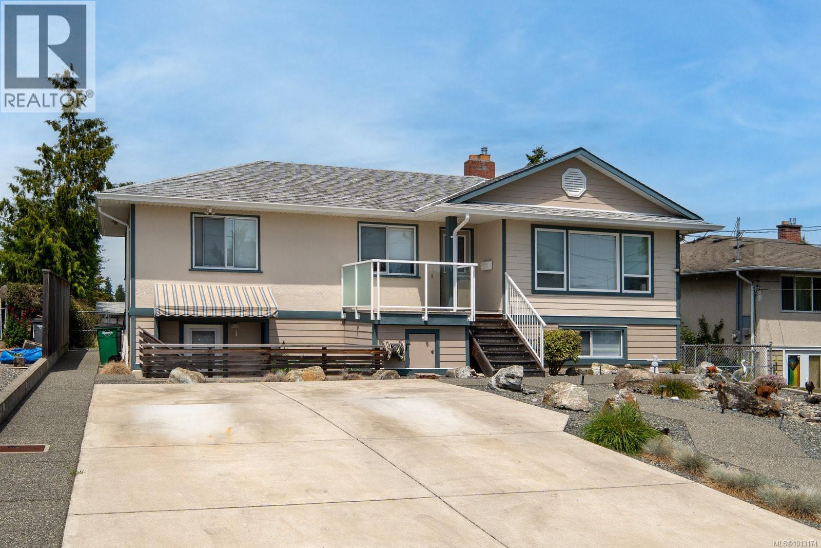  582 Baxter Avenue, Saanich