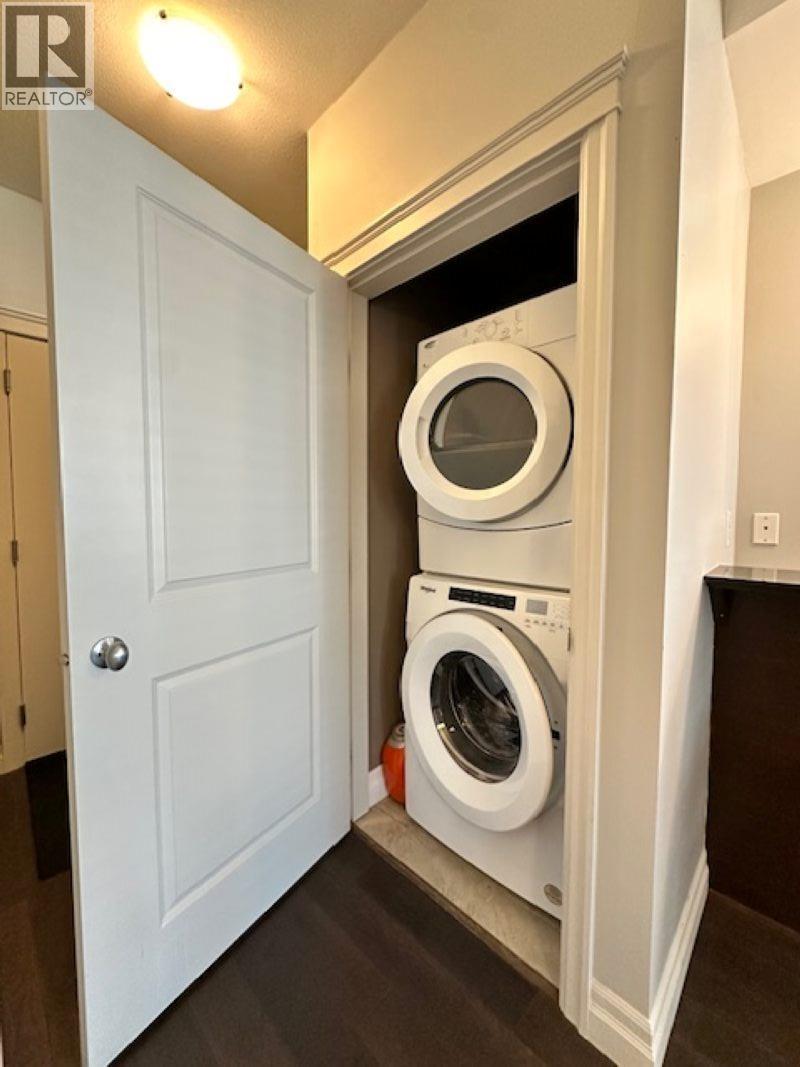 301 2343 ATKINS AVENUE, Port Coquitlam