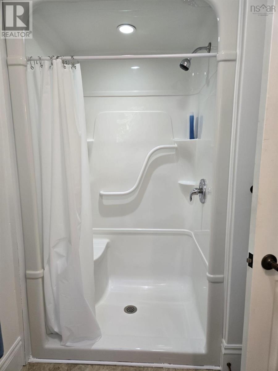 Property 24 of 28 of 4821 Highway 1