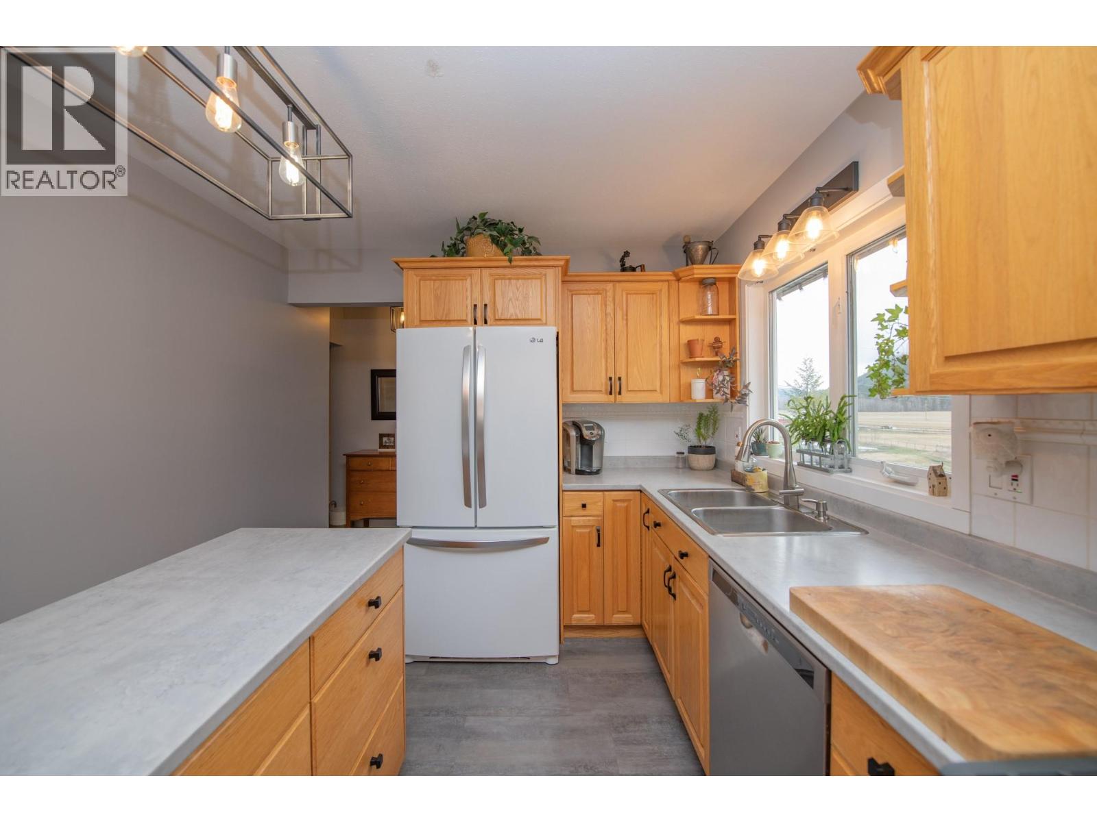 2506 Shuswap Avenue - 14