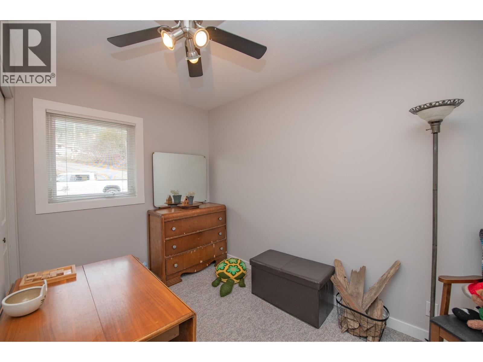 2506 Shuswap Avenue - 24