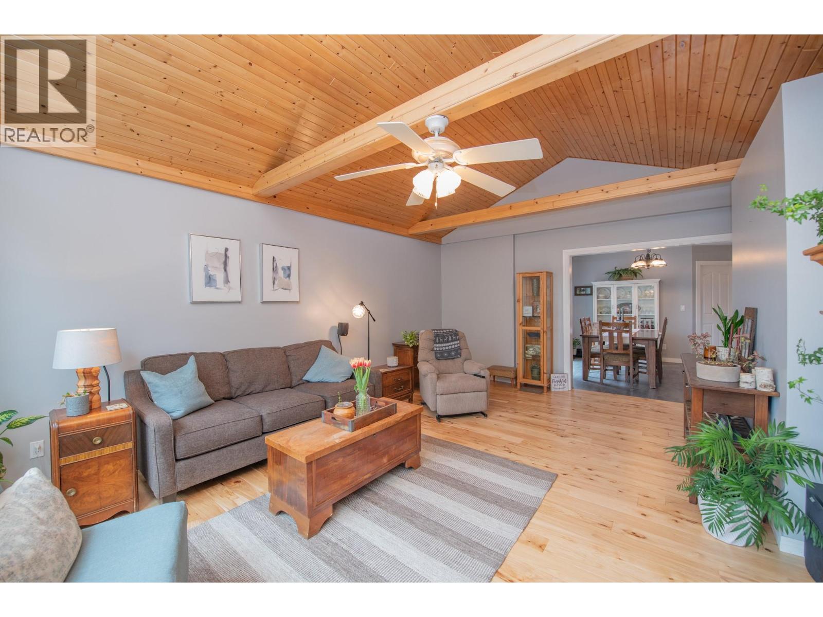 2506 Shuswap Avenue - 7