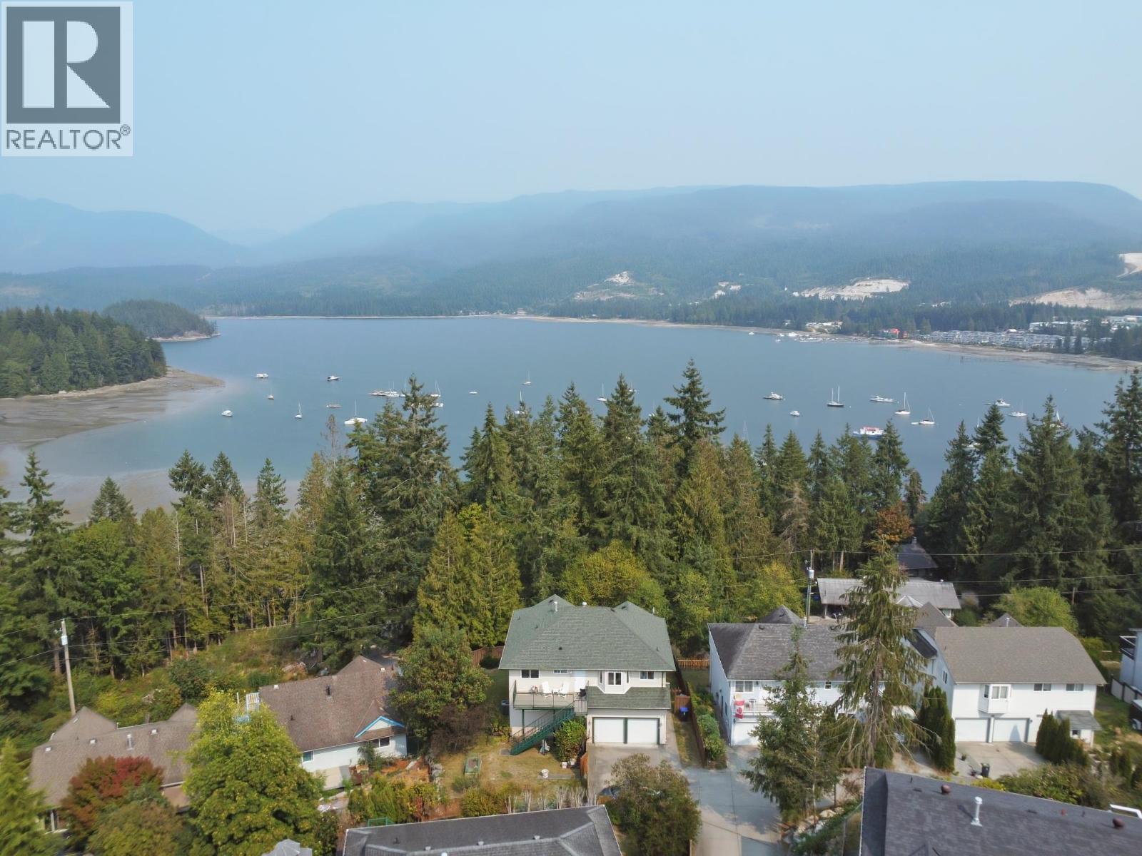 5866A TURNSTONE CRESCENT, Sechelt