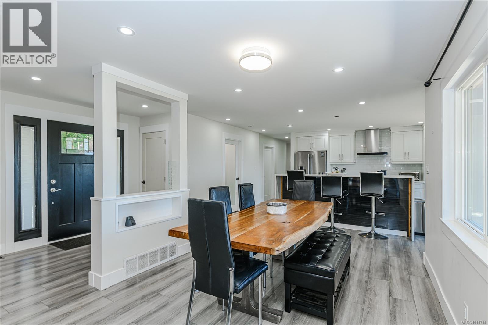  1979 Grandview Drive, Saanich