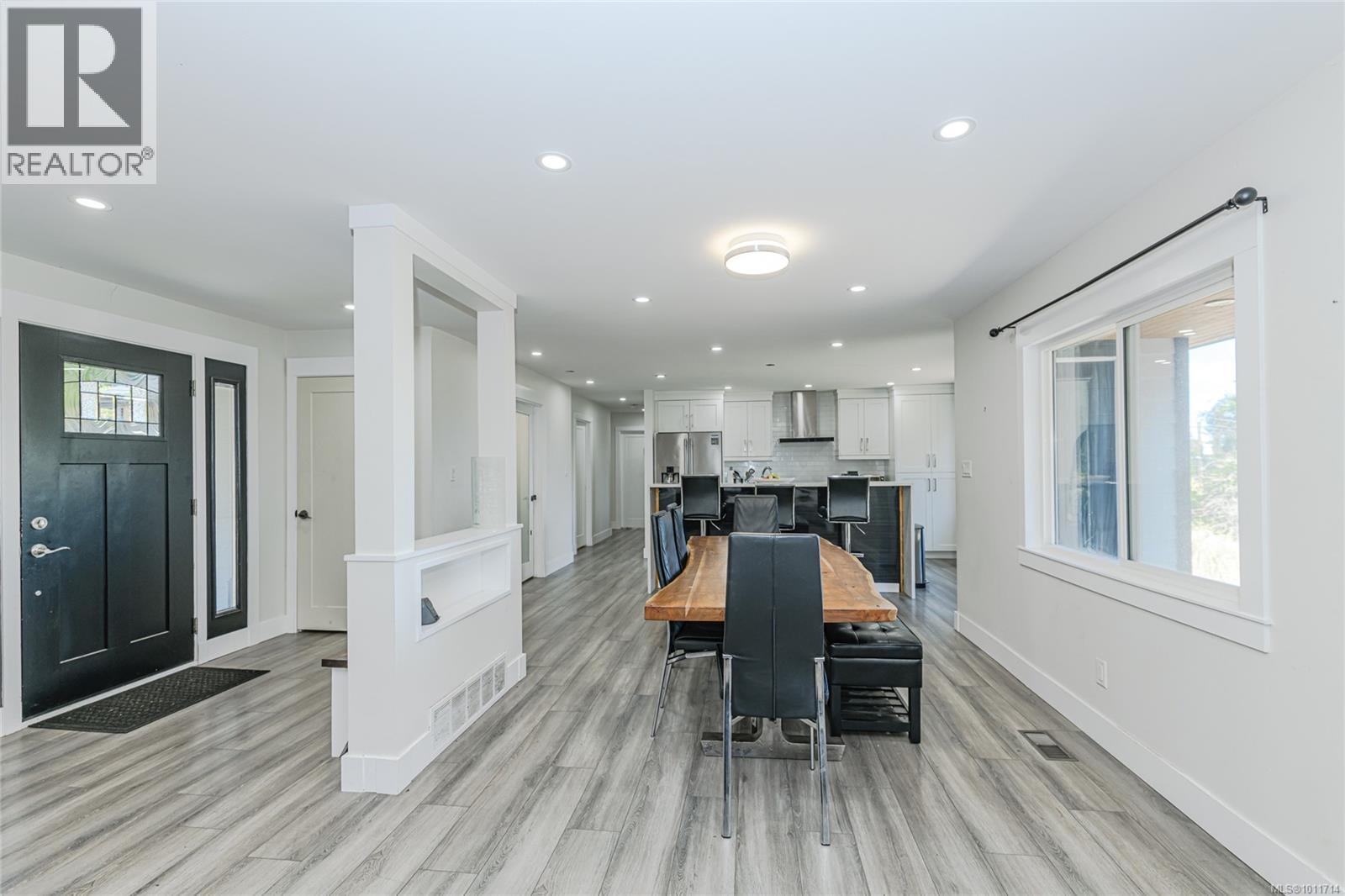  1979 Grandview Drive, Saanich