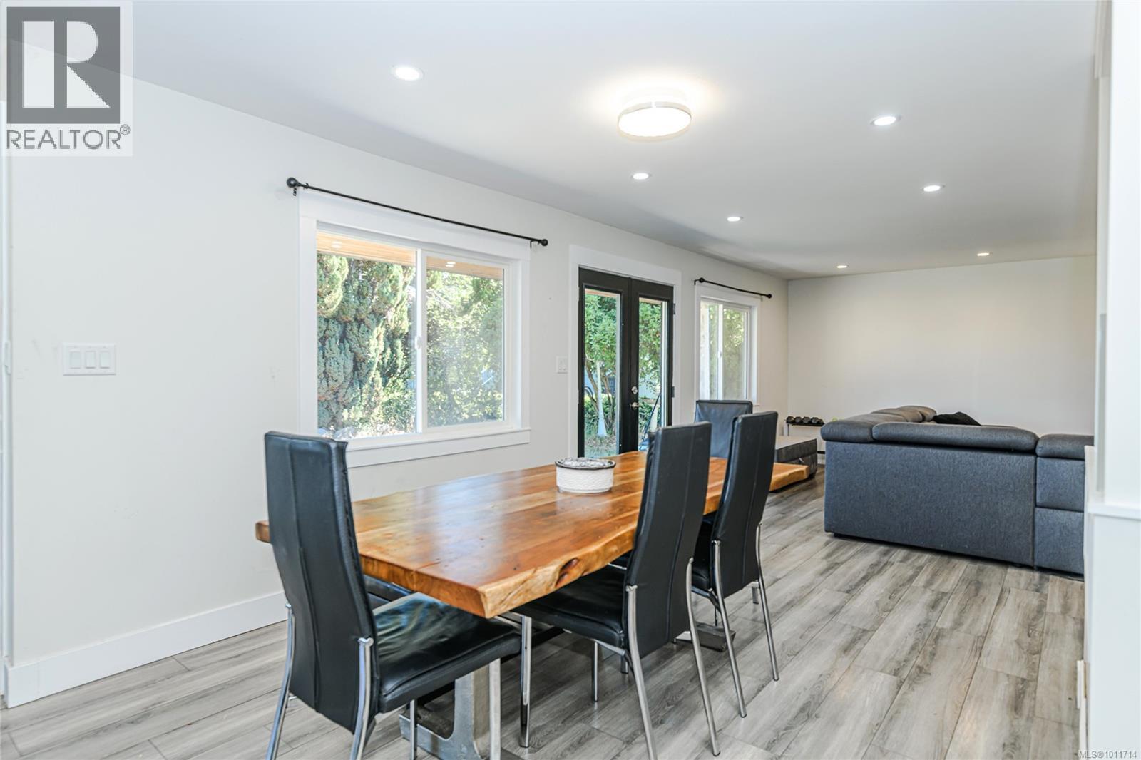  1979 Grandview Drive, Saanich