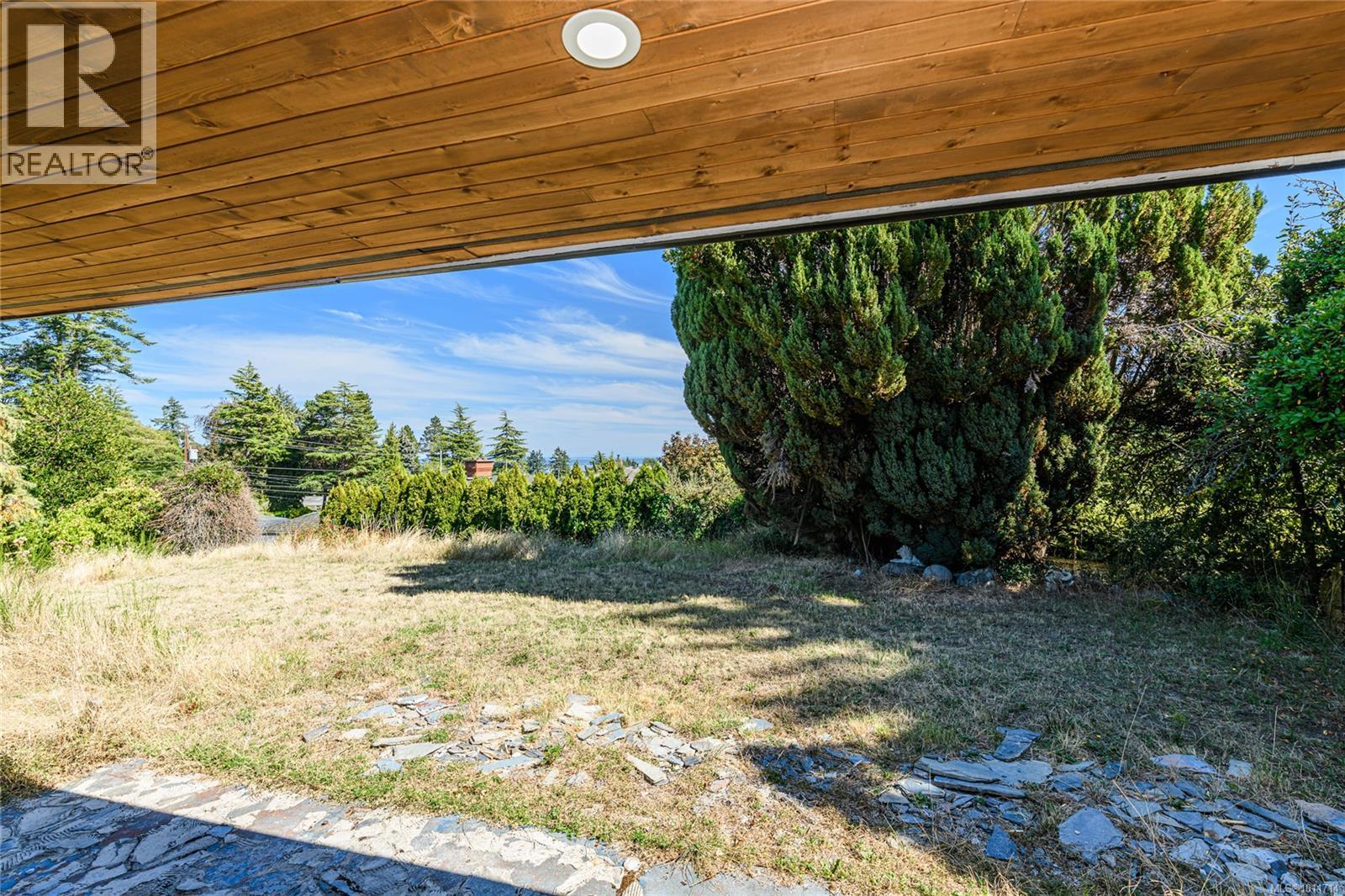  1979 Grandview Drive, Saanich