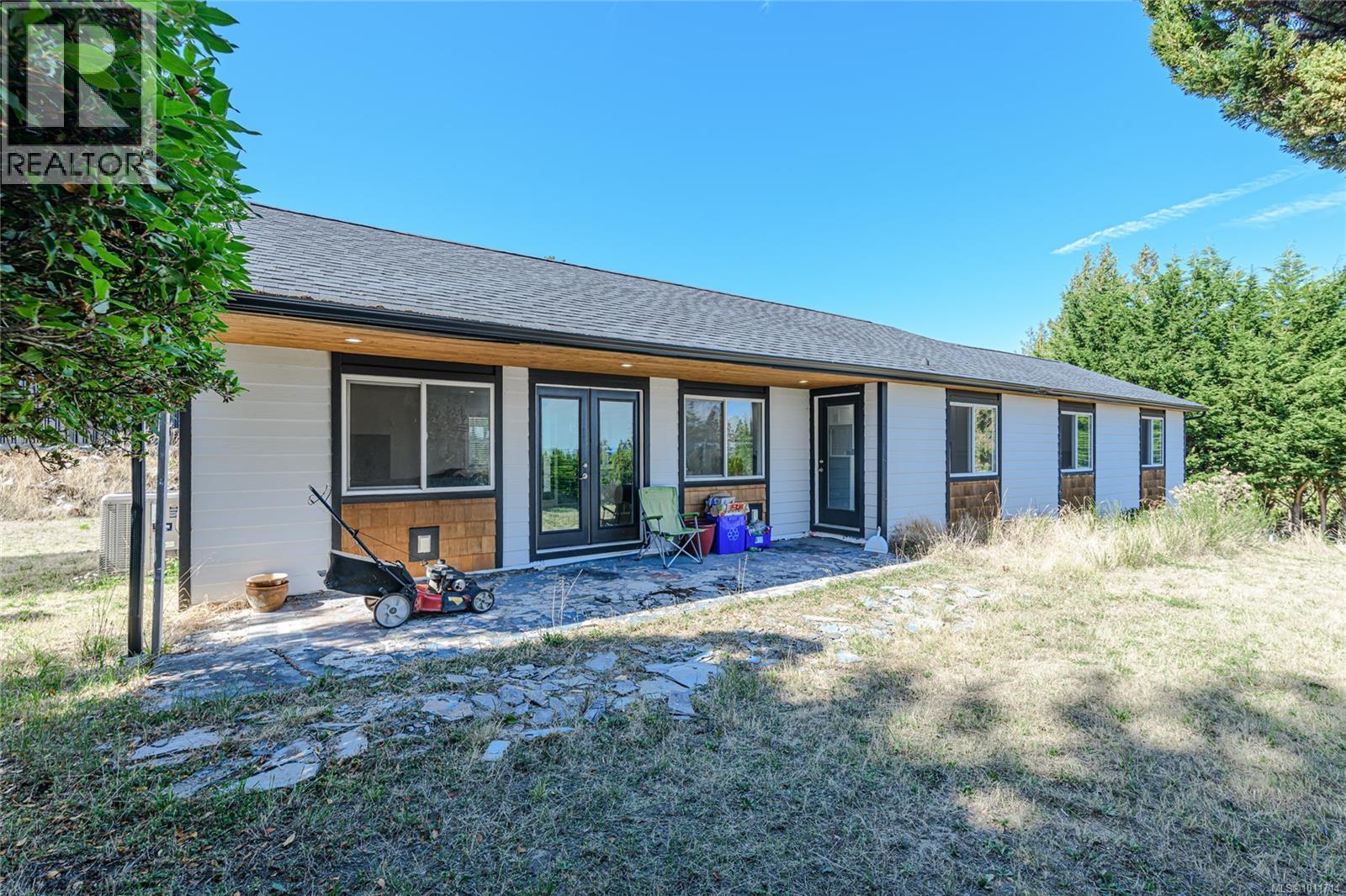  1979 Grandview Drive, Saanich
