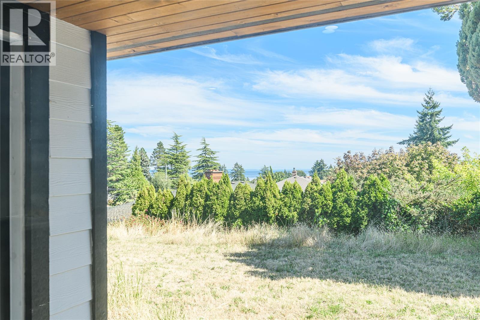  1979 Grandview Drive, Saanich