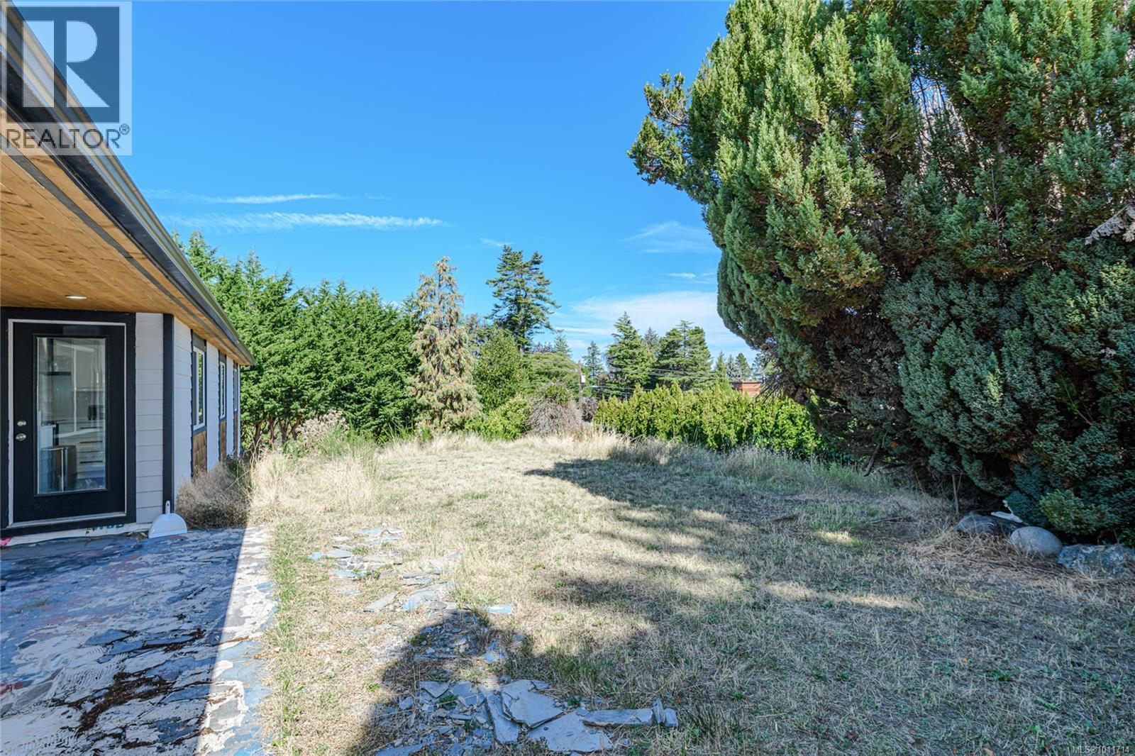  1979 Grandview Drive, Saanich