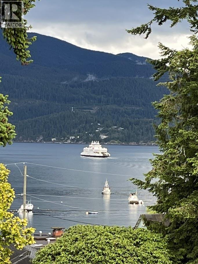 1115 LENORA ROAD, Bowen Island