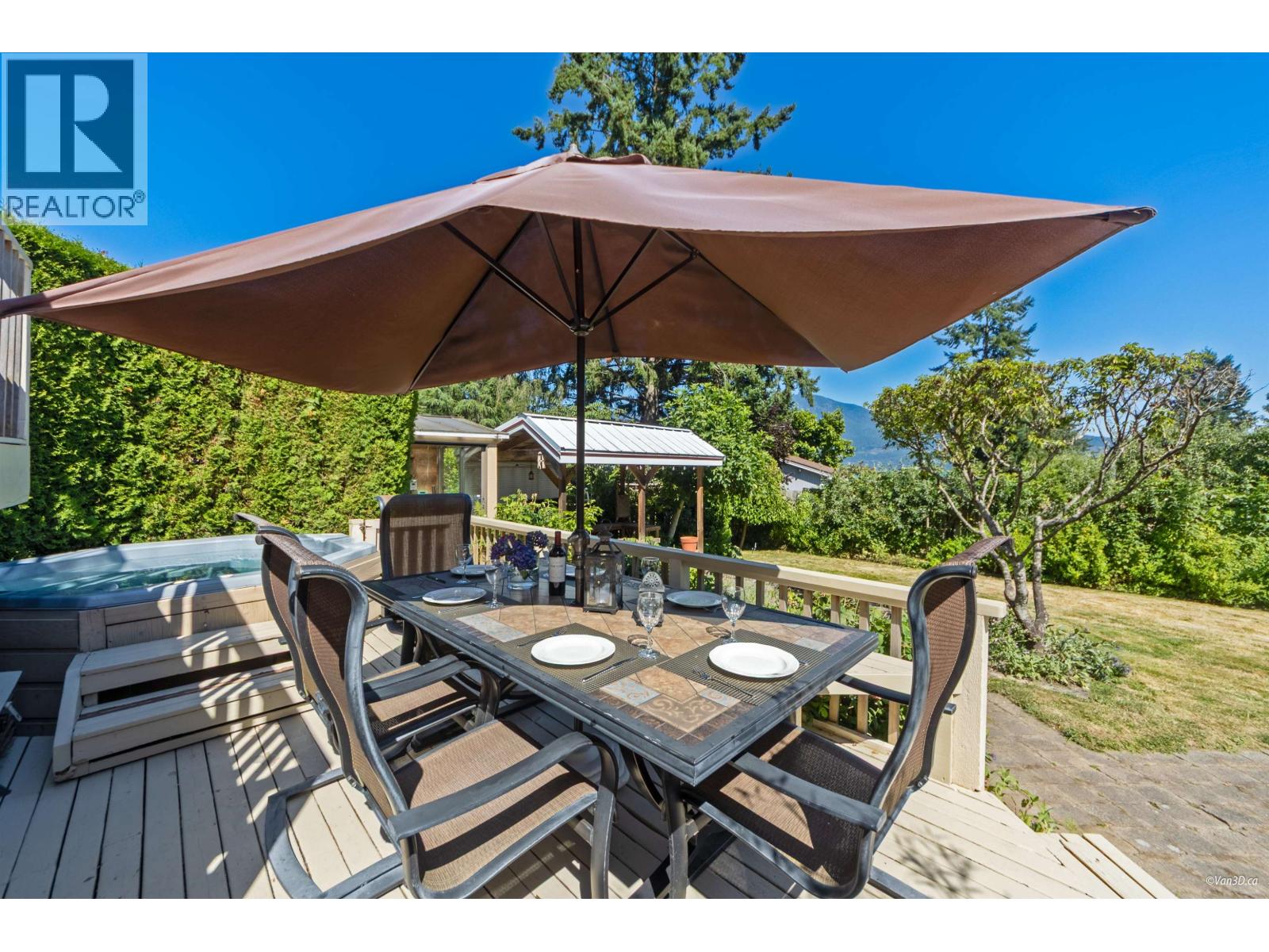1115 LENORA ROAD, Bowen Island