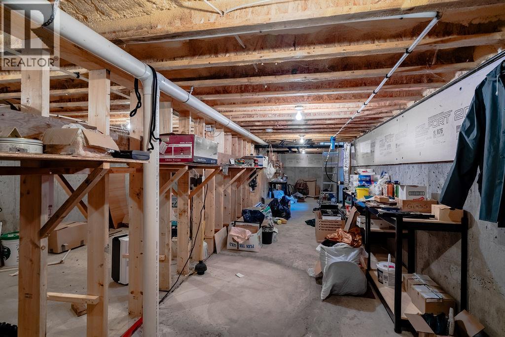 8902 Beach Street, Balfour