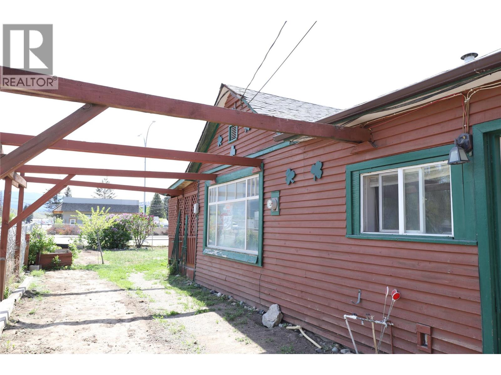 2299 Nicola Avenue, Merritt