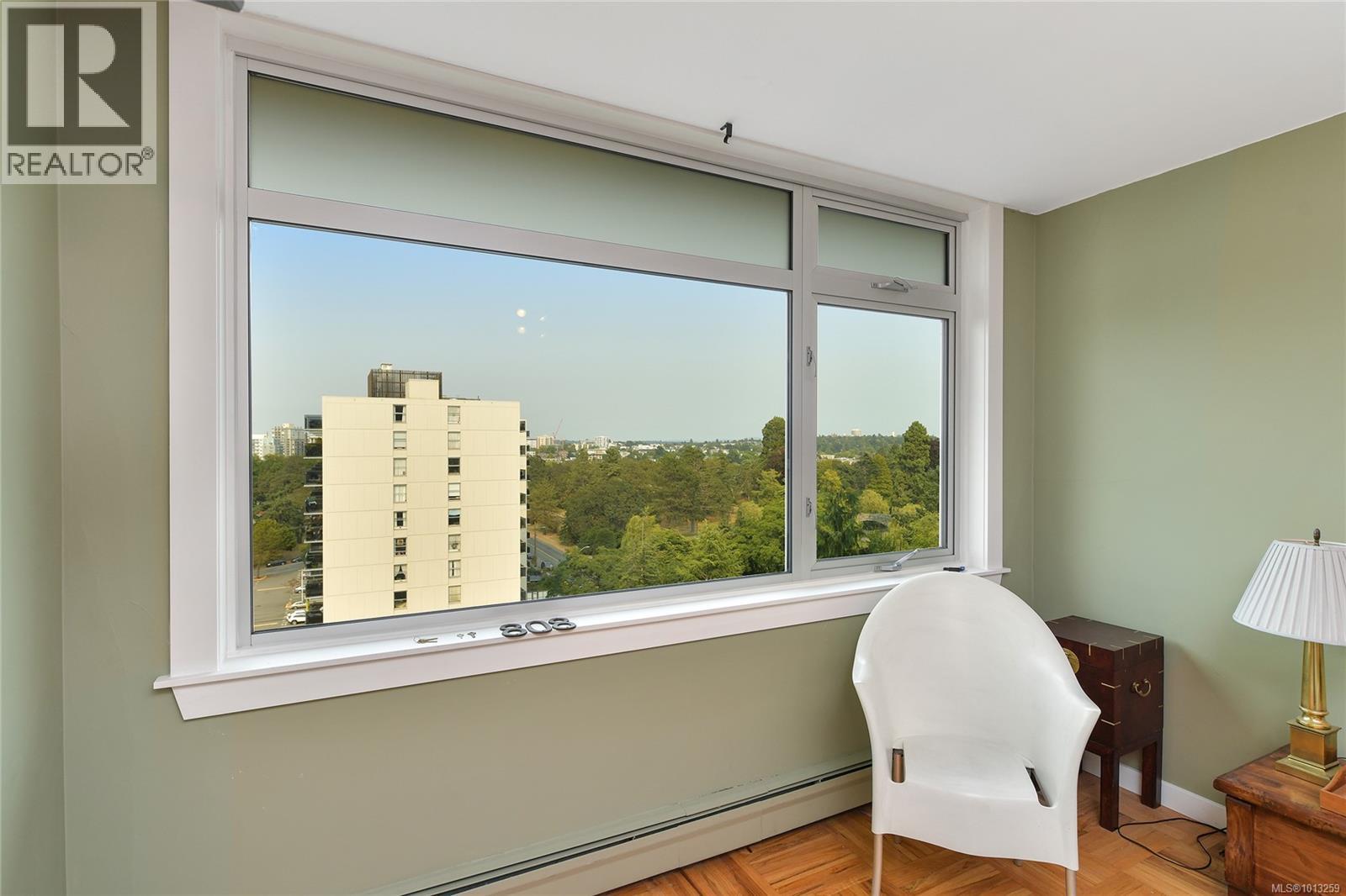 808 250 Douglas Street, Victoria