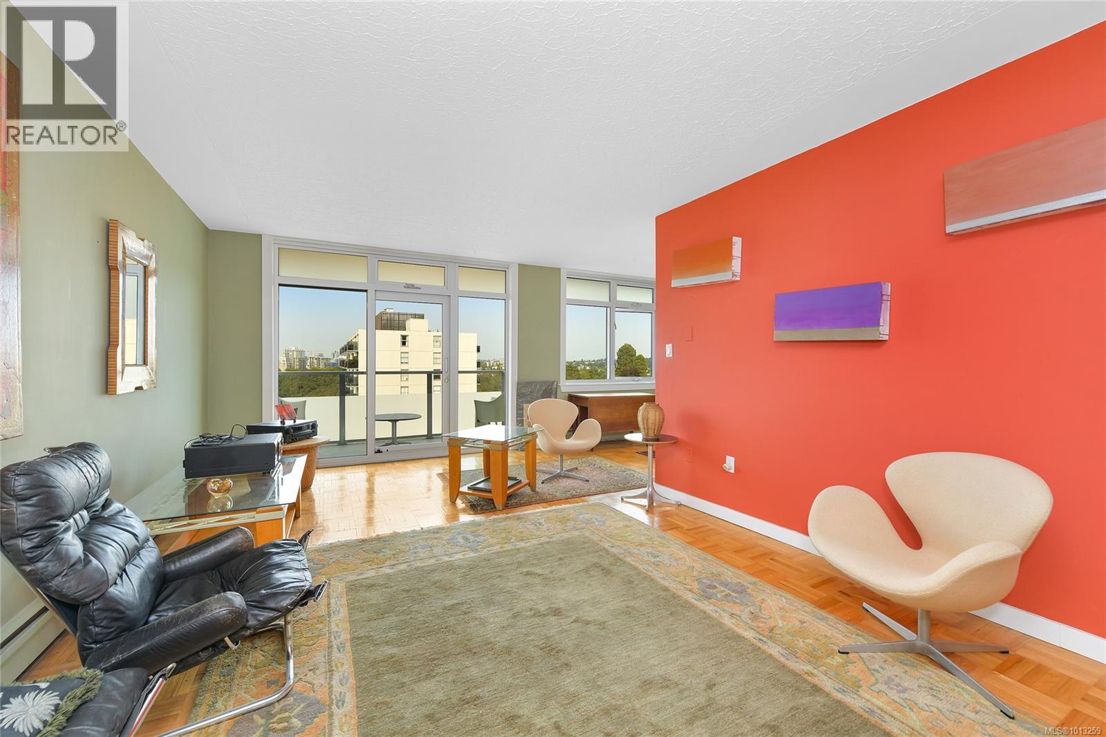 808 250 Douglas Street, Victoria