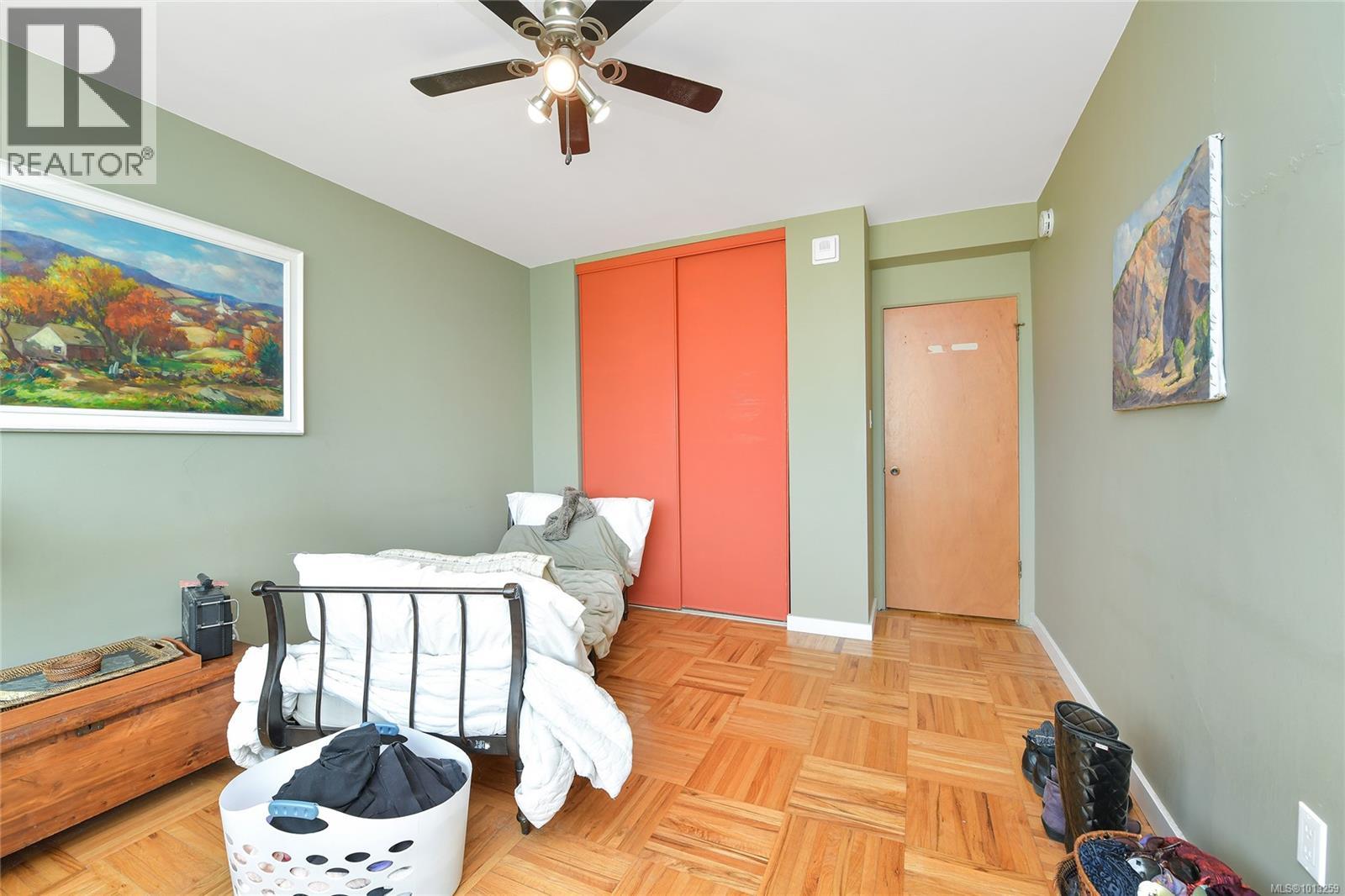 808 250 Douglas Street, Victoria