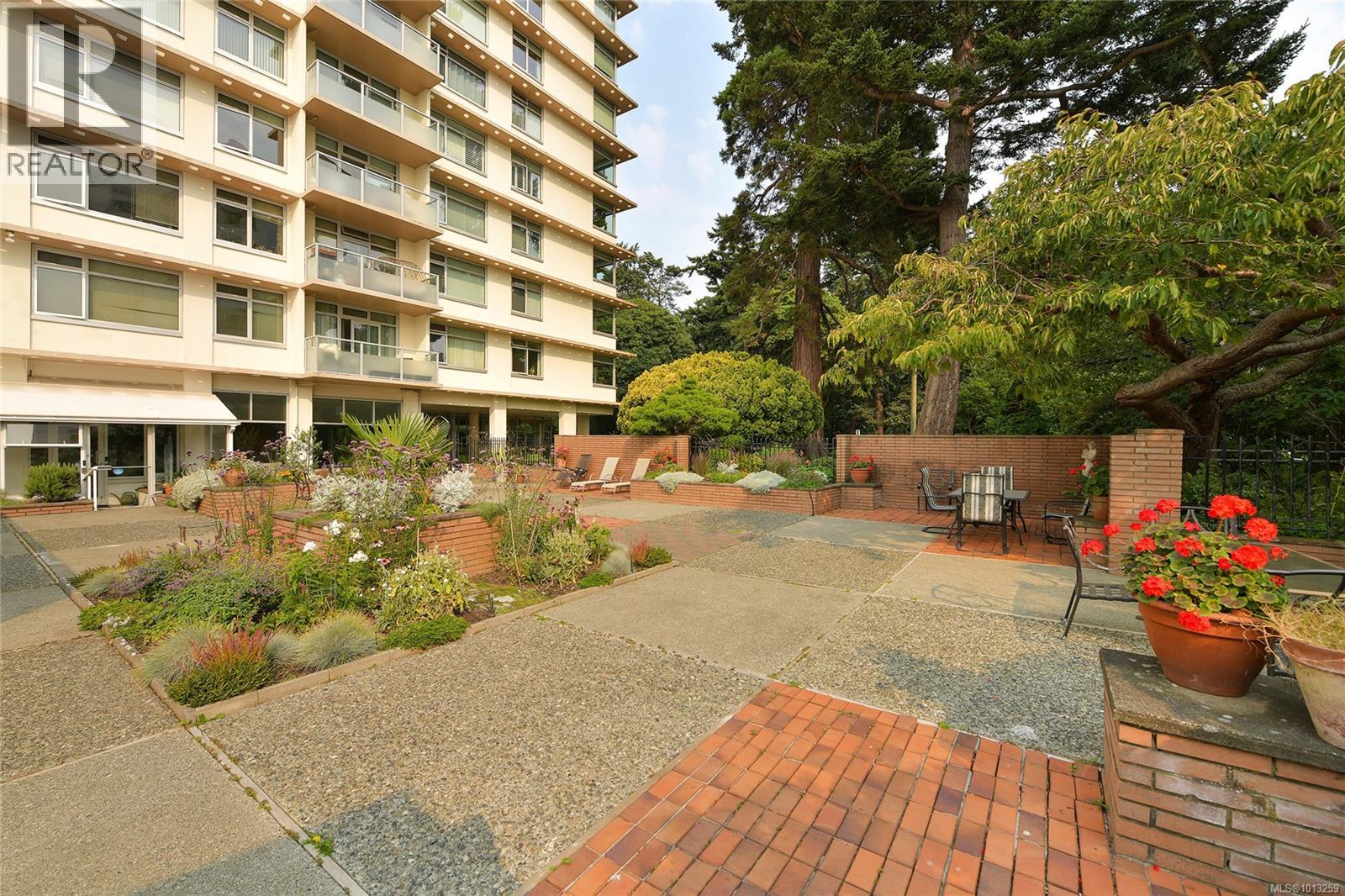 808 250 Douglas Street, Victoria