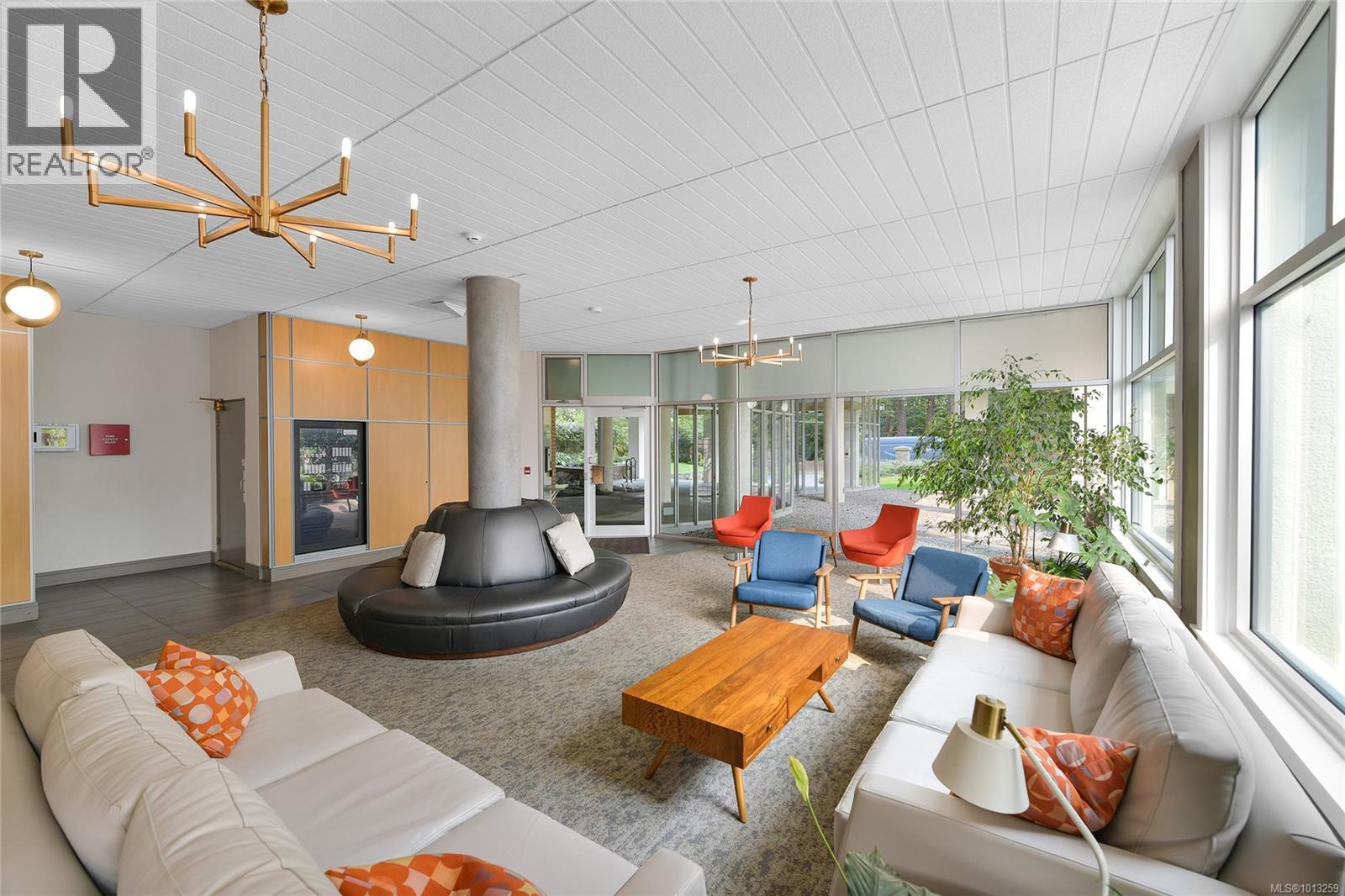 808 250 Douglas Street, Victoria