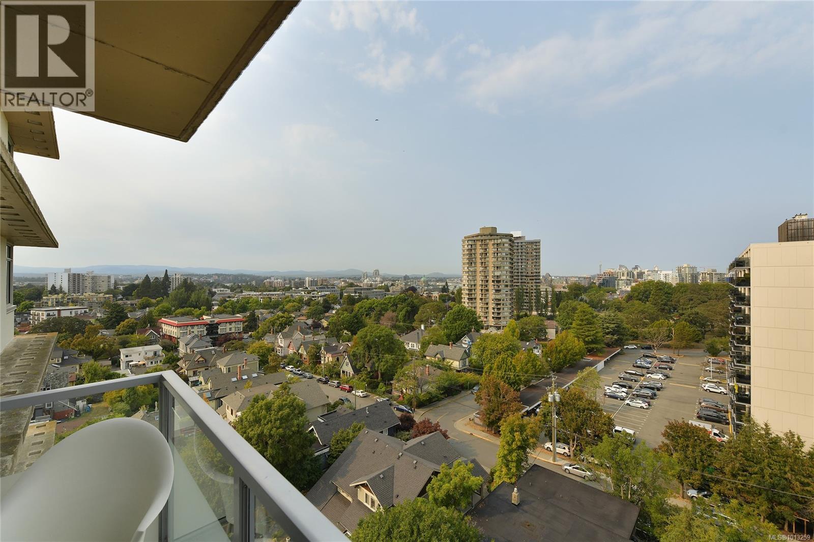 808 250 Douglas Street, Victoria