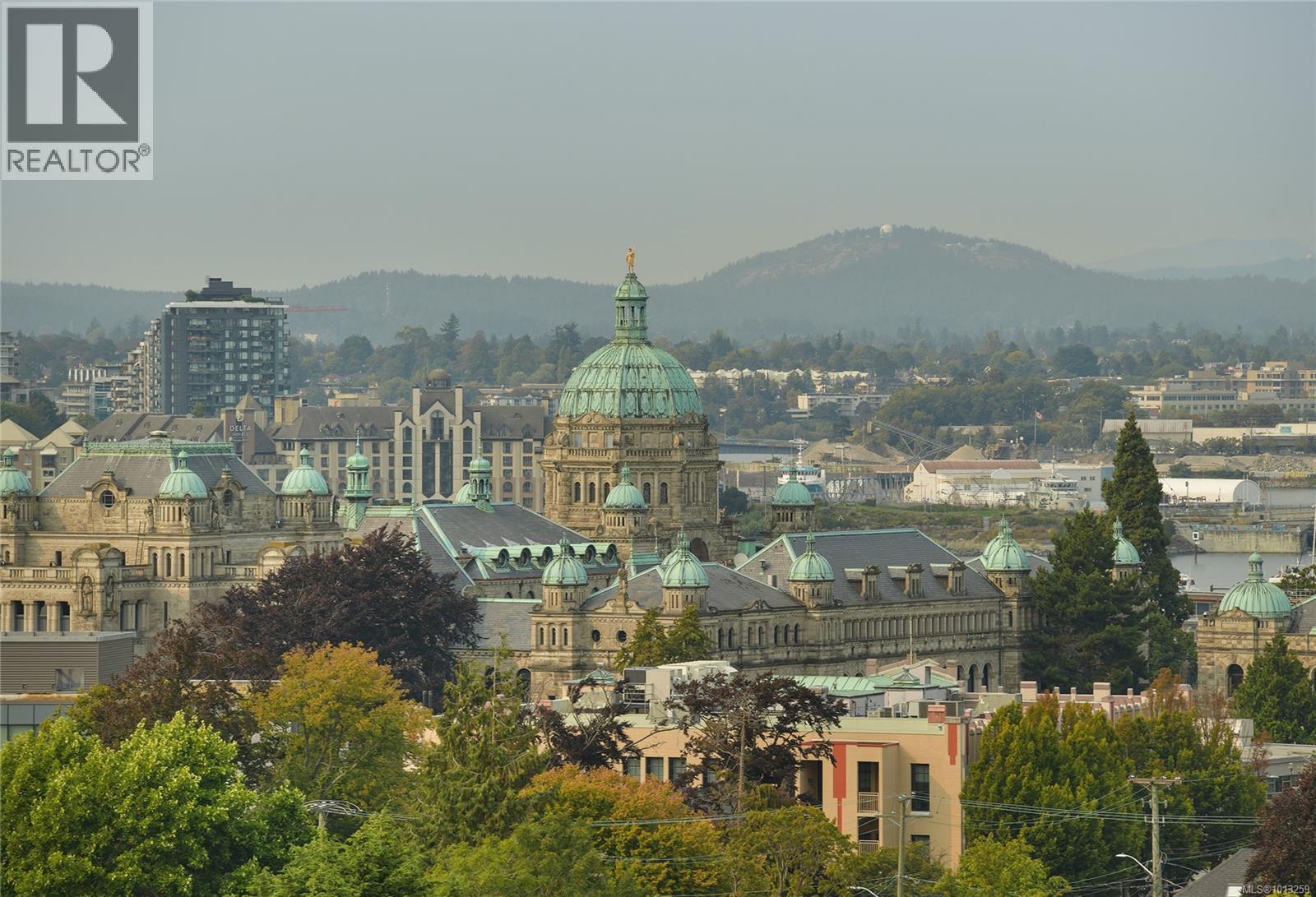 808 250 Douglas Street, Victoria