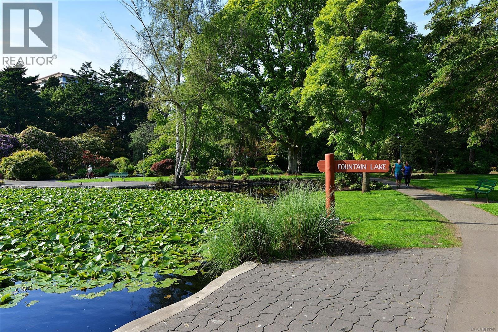 808 250 Douglas Street, Victoria