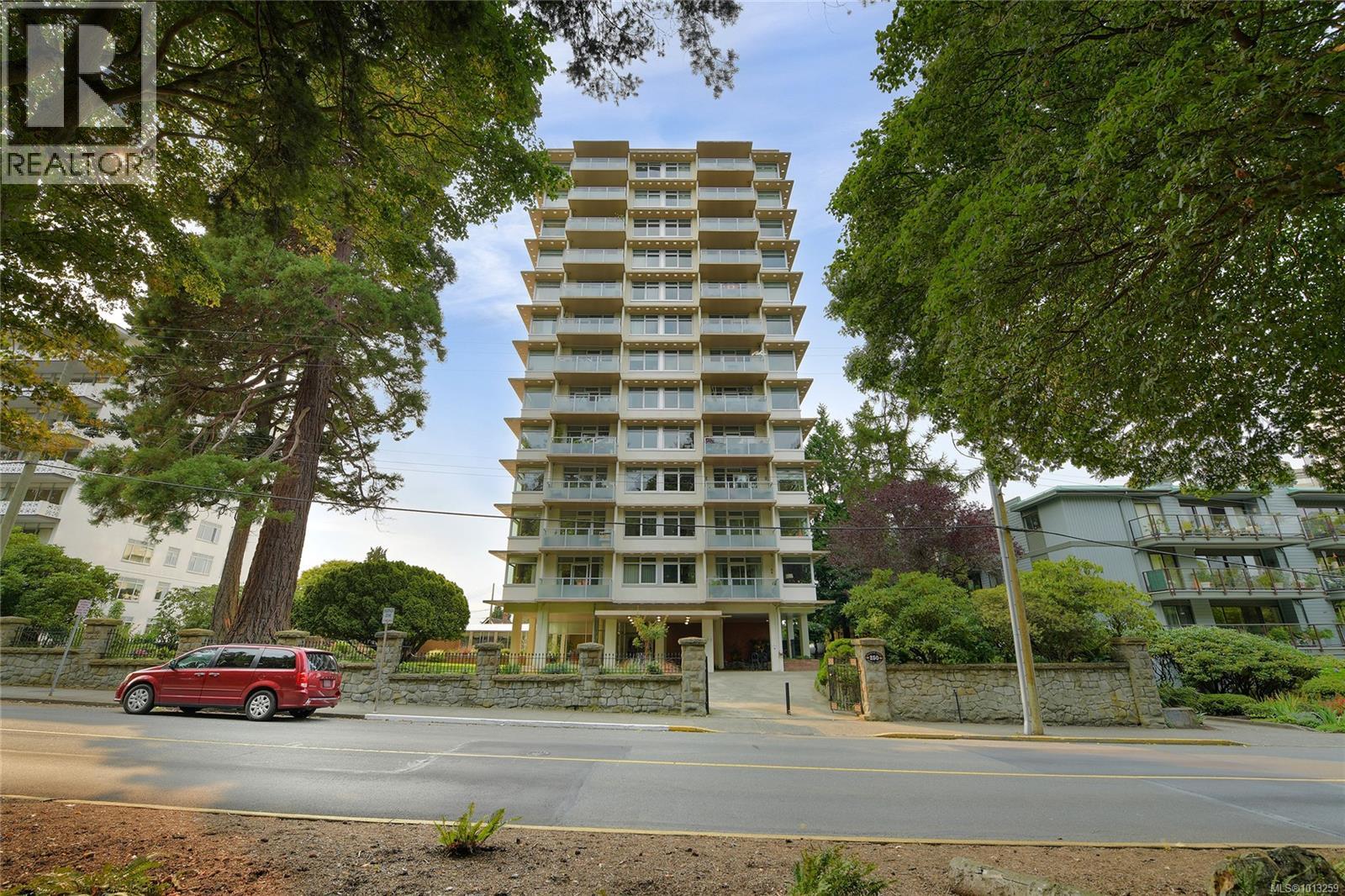 808 250 Douglas Street, Victoria
