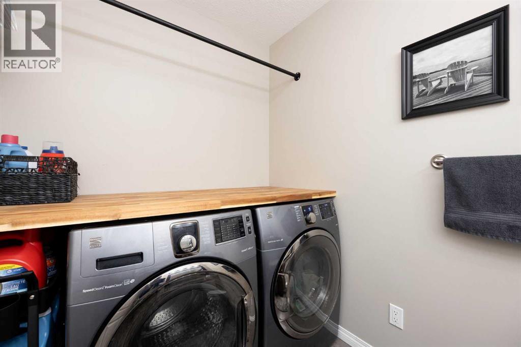 225 Hawthorn Way, Fort McMurray
