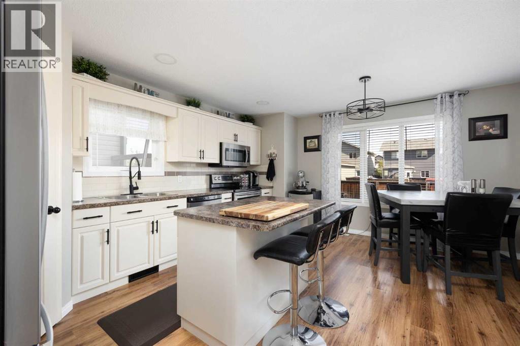 225 Hawthorn Way, Fort McMurray