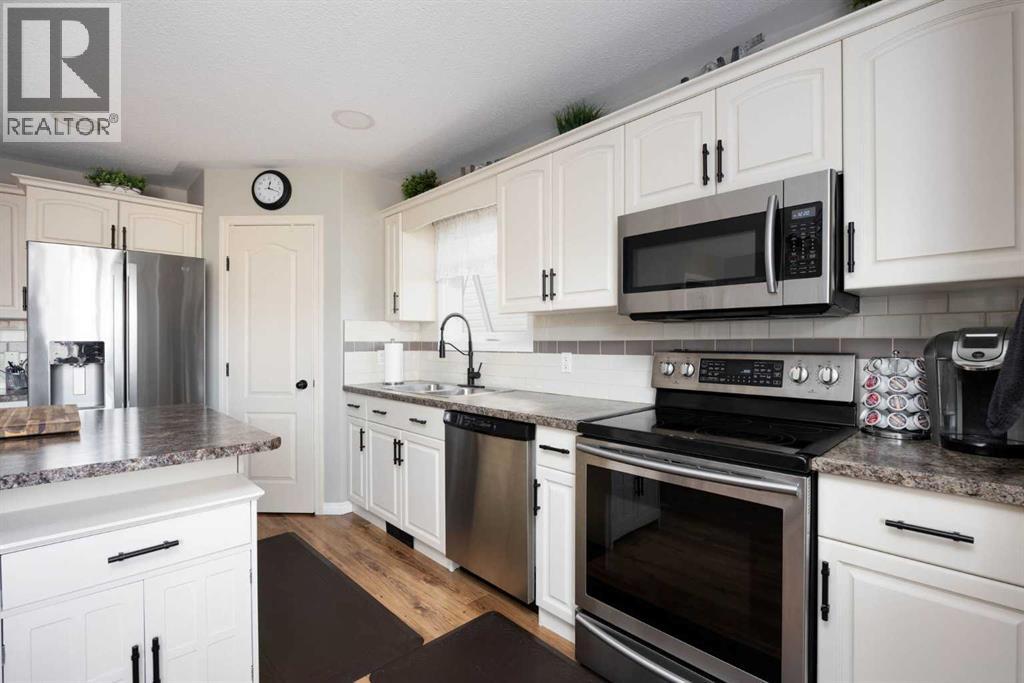 225 Hawthorn Way, Fort McMurray